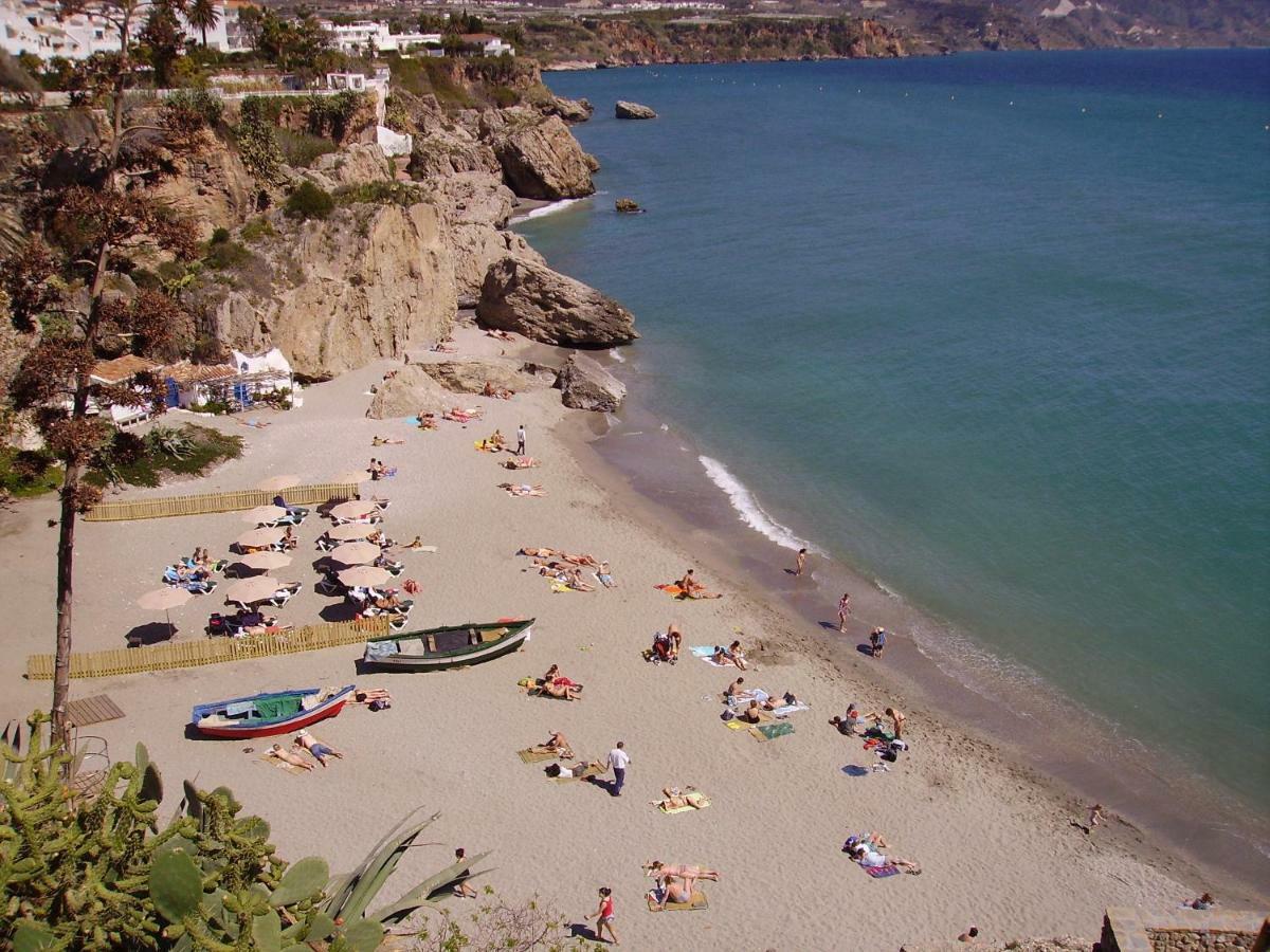 Rico Apartaments Parador Nerja Exterior photo
