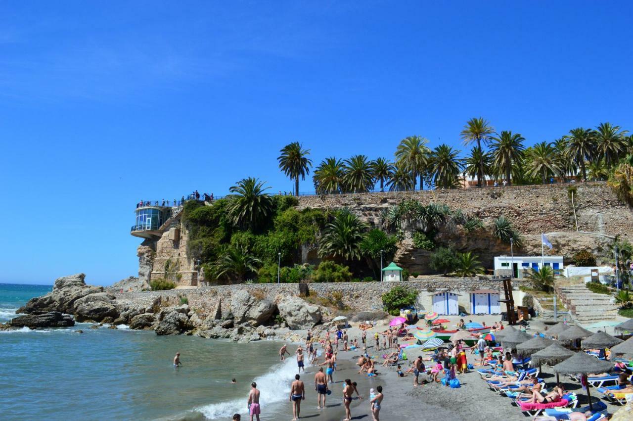 Rico Apartaments Parador Nerja Exterior photo